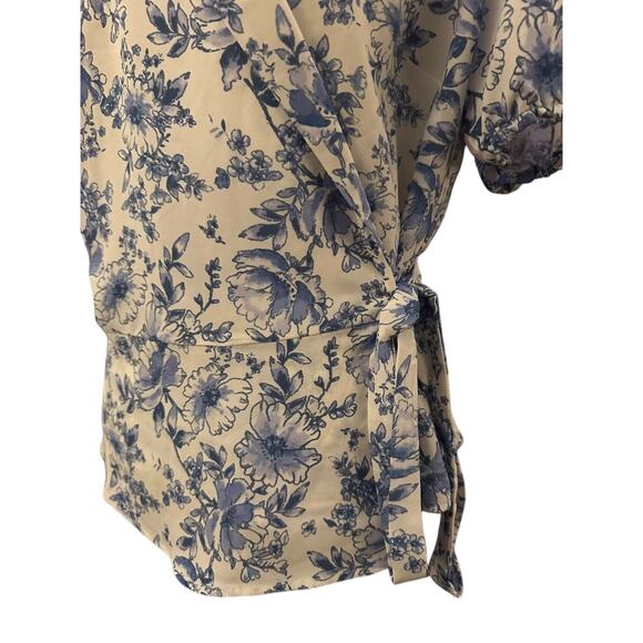 Violets & Roses Blue Floral Wrap Peplum Top, Plus Size 1X, NWT - Picture 6 of 8
